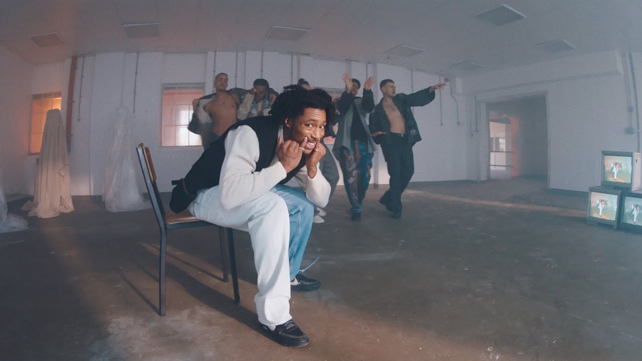 Romeo II (feat. Bas)
