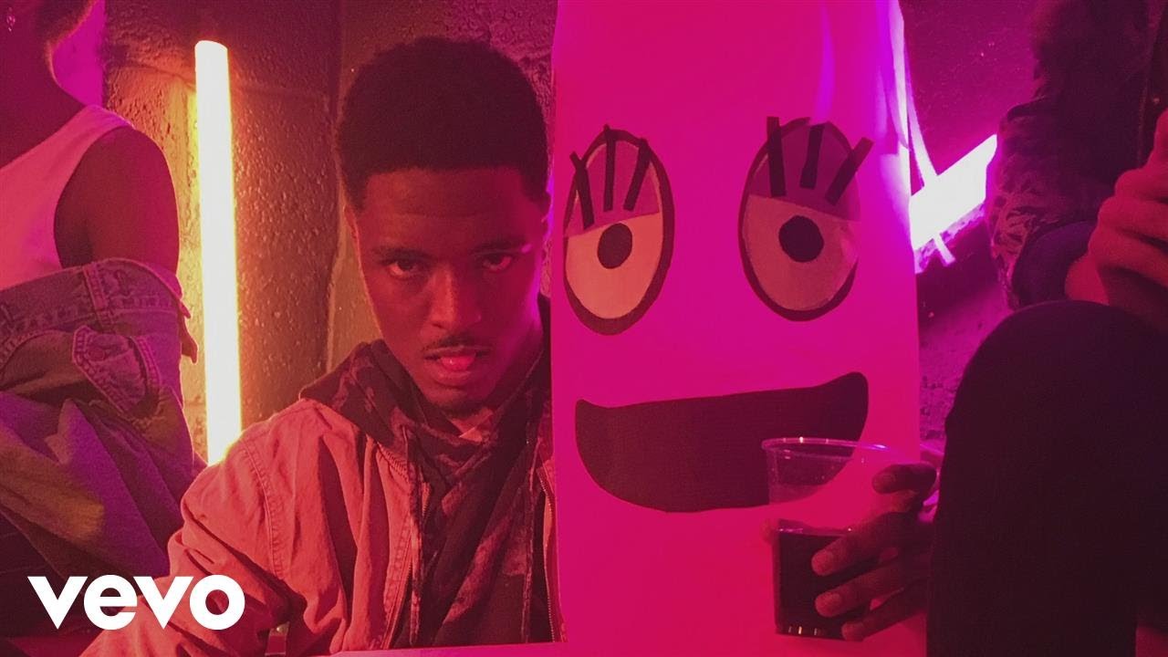 Wavey (feat. Alika)