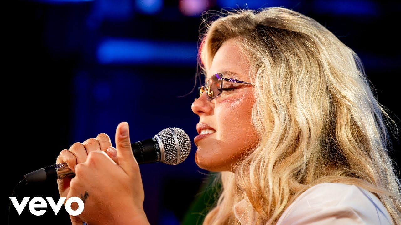 Good Days (Radio 1 Live Lounge, 2nd Sept 2025)