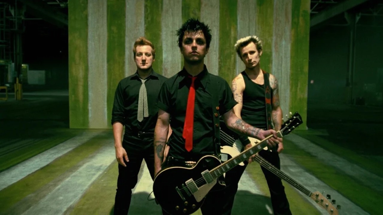 American Idiot [Official Music Video] [4K Upgrade]