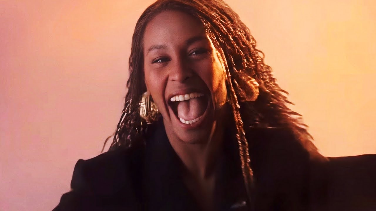 The Rhythm of the Night (Official Music Video)