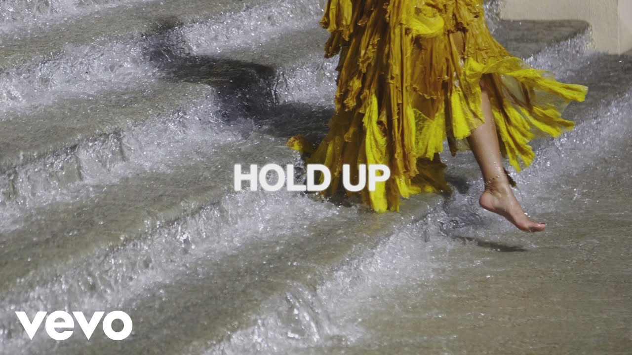Hold Up (Video)