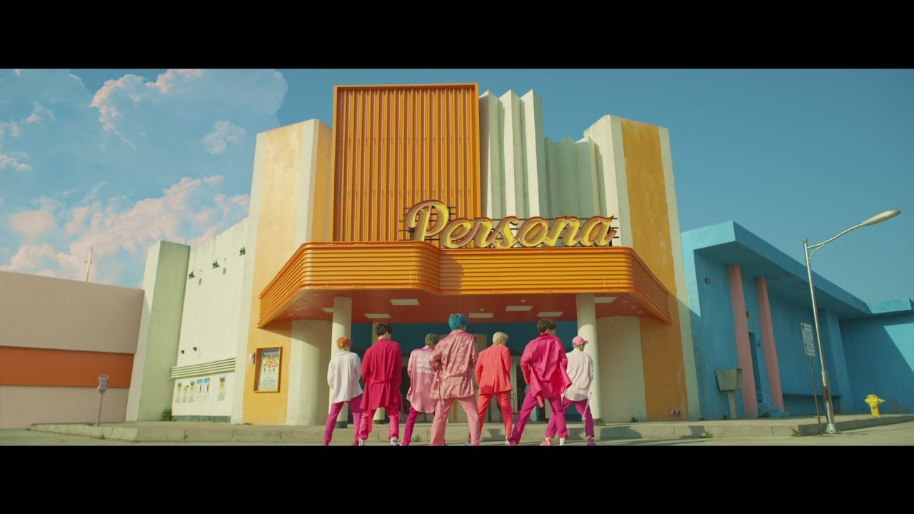 Boy With Luv (feat. Halsey)