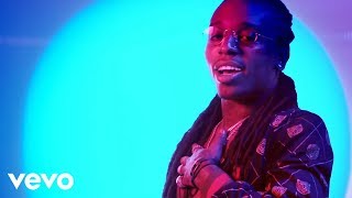 At The Club (feat. DeJ Loaf)
